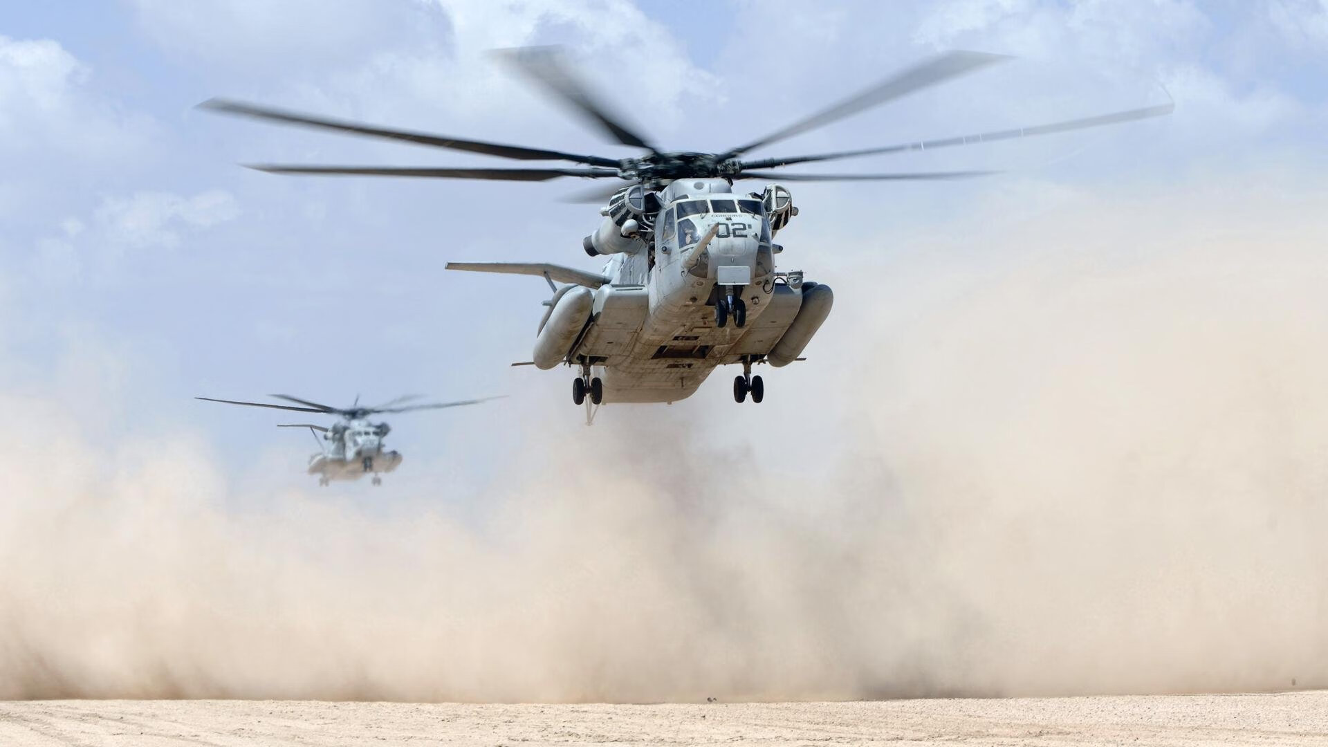 中美蝶泳前100米对比:美方领先更稳,美国百米蝶泳